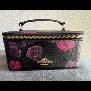 Coach Poppy Jewelry Mini Train Case